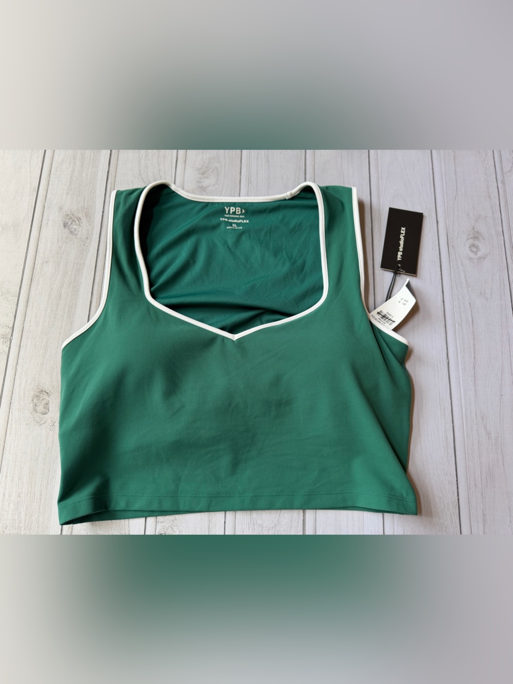 New YPB Studio Flex green portrait cropped tank top removable pads. size XL